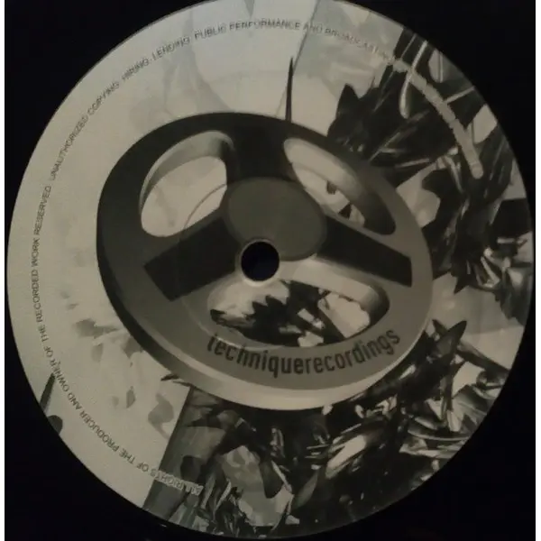 Technique Recordings 040 – Drumsound & Bassline Smith 